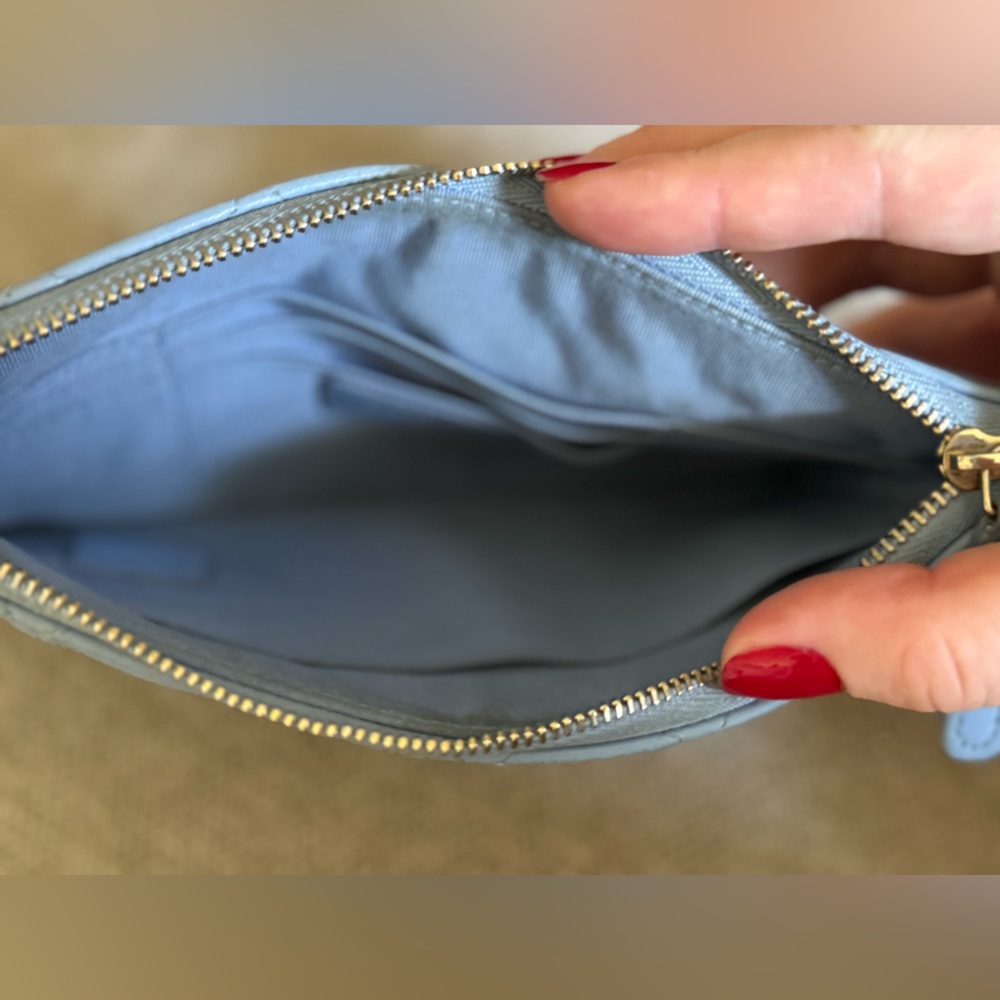 Chanel Blue Quilted O pouch clutch - Picture 5 of 15